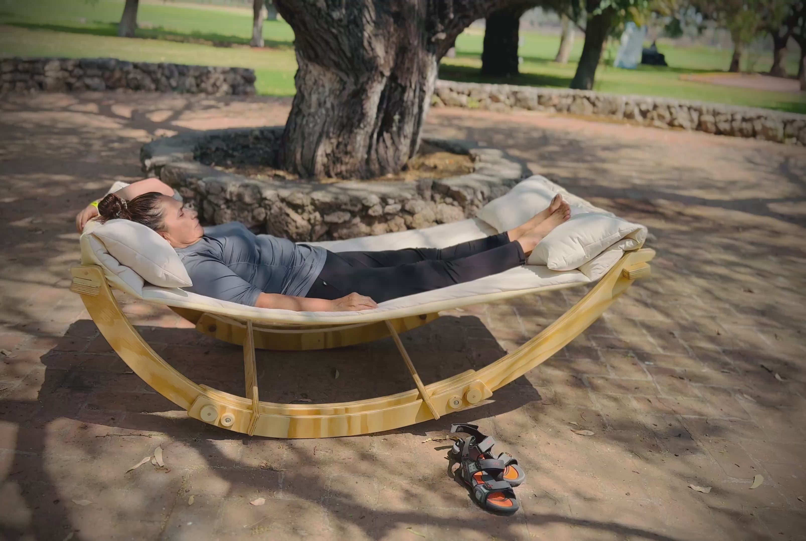 Hamaca Mecedora Individual (Plegable) – Tu Espacio de Descanso